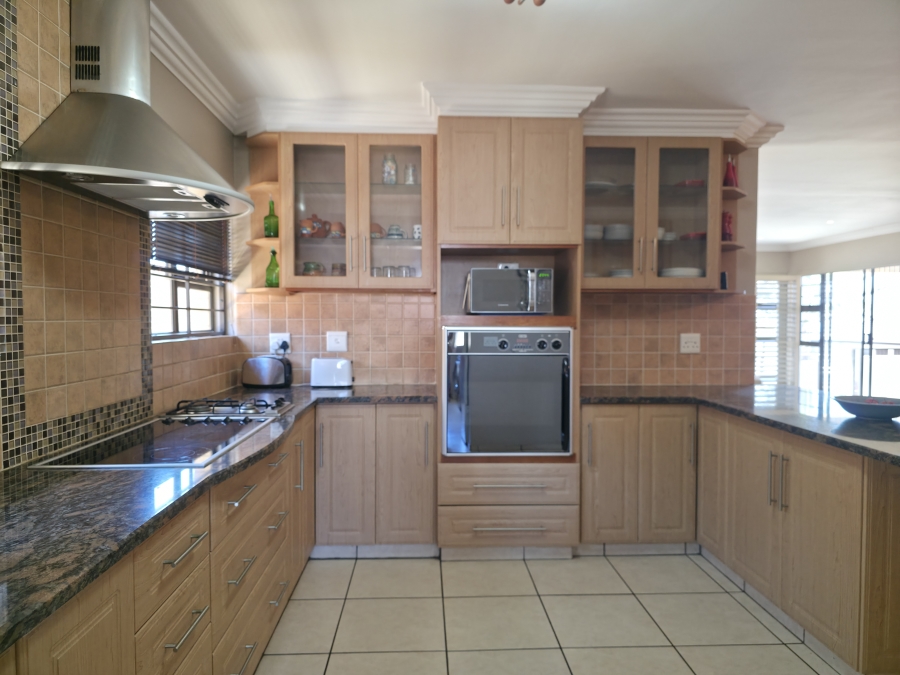 3 Bedroom Property for Sale in Wavecrest Eastern Cape